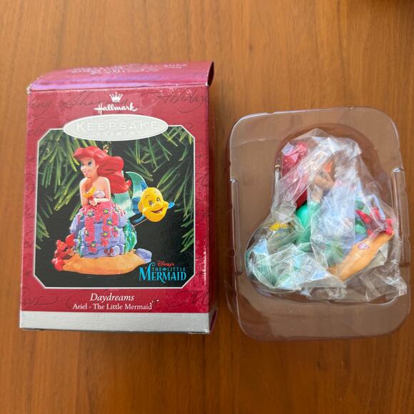 Hallmark 1998 Ariel Little Mermaid Daydreams Disney Keepsake Xmas Ornament NIB - Picture 2 of 4